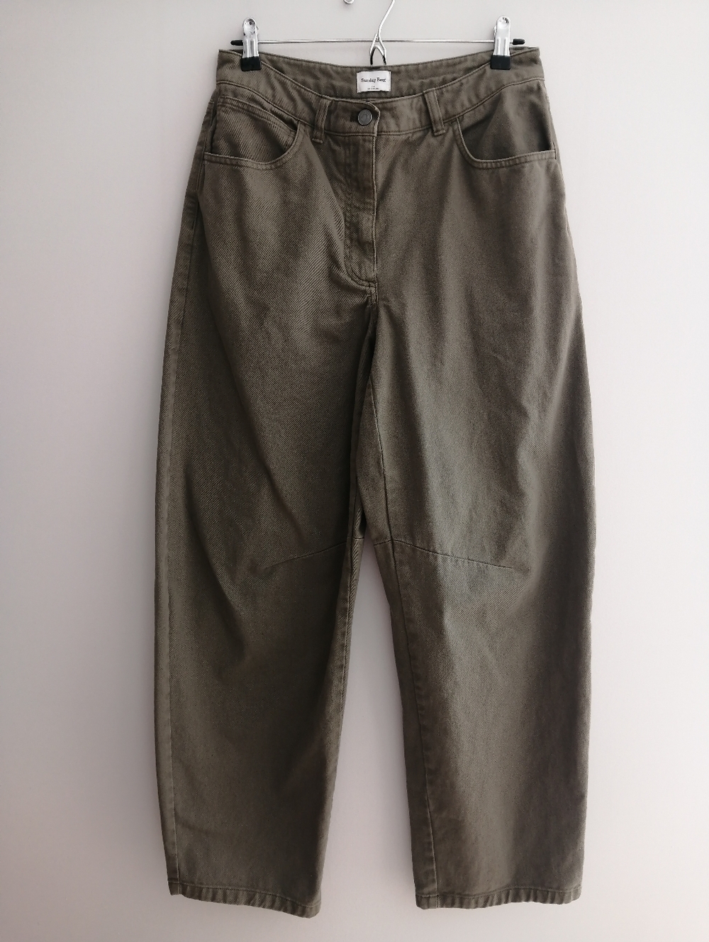Aritzia Sunday Best Flan Barrel Leg Jeans Olive Green Size 10 - Picture 15 of 16